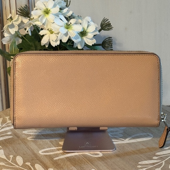 Coach Crossgrain Leather Accordion Zip Around Wallet - Light Saddle - Picture 2 of 4